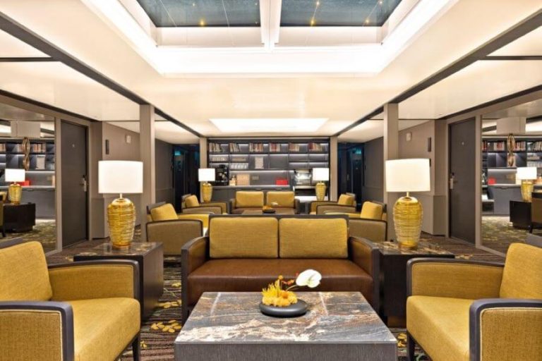Century Oasis - Executive Lounge